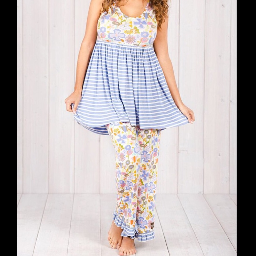 Matilda Jane Pajamas - XS 𝚃𝚘𝚙 - SMALL bottoms